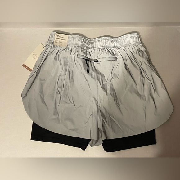 NWT Calia 2-in-1 Silver/Black Reflective Compression Running Shorts XL - Picture 4 of 8